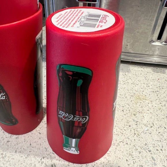 New Coca Cola Cups 🥤Coke Plastic Cups Set of 8 - Picture 2 of 3